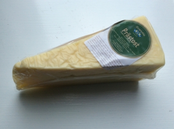 Swedish Prastost, Cheese