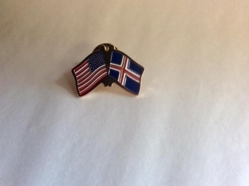 USA and Iceland-Lapel Pins with Crossed Flags